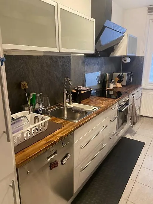 Schoene 2 Zimmer Wohnung In Stuttgart-West Stuttgart