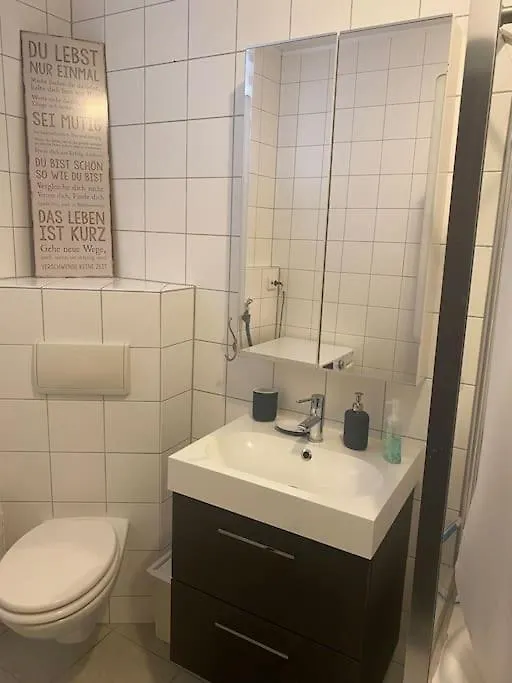 Schoene 2 Zimmer Wohnung In Stuttgart-West Germany